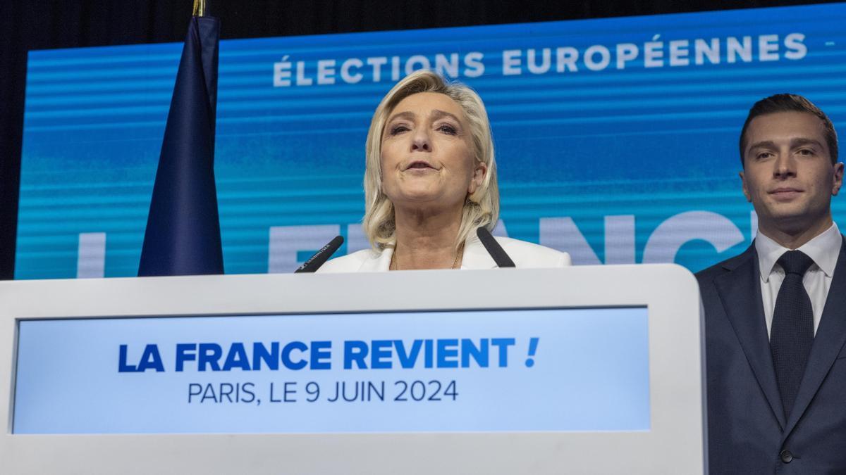 El líder de los conservadores franceses rompe el cordón sanitario y propone una alianza con la ultraderecha de Le Pen en las legislativas