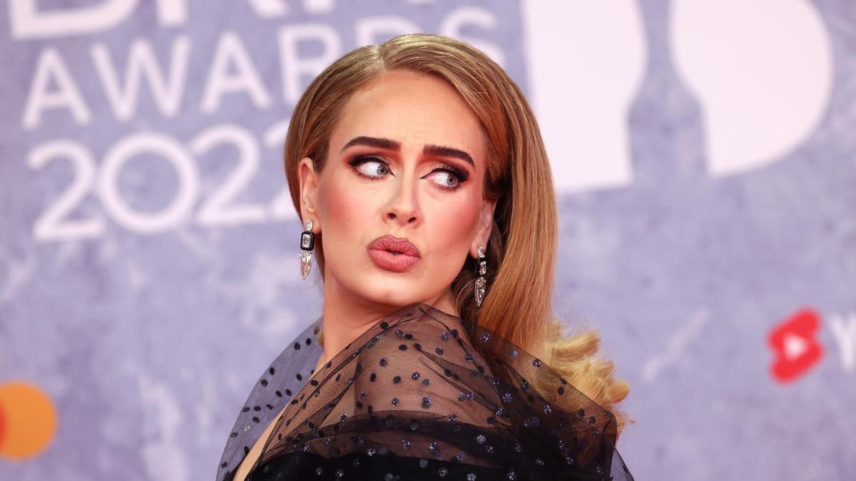 La cantante Adele detiene un concierto en Las Vegas al oír un grito homófobo: 
