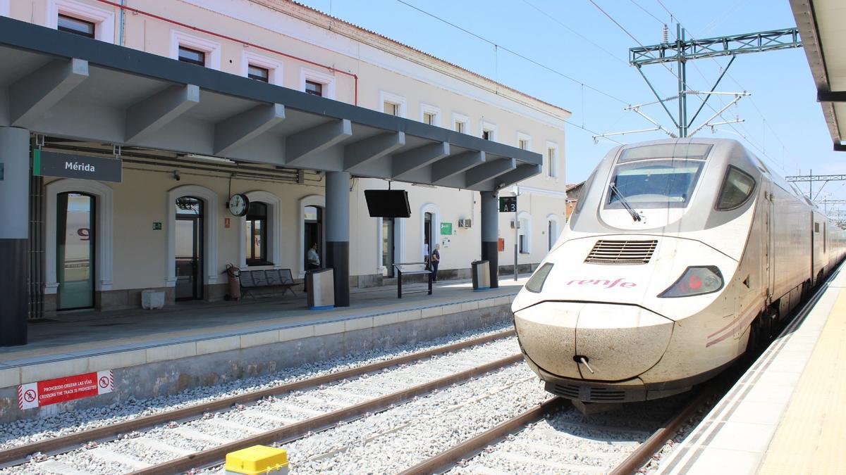 Renfe cambia su compromiso de puntualidad y solo devolverá el billete íntegro por retrasos de 90 minutos: estas son las nuevas normas