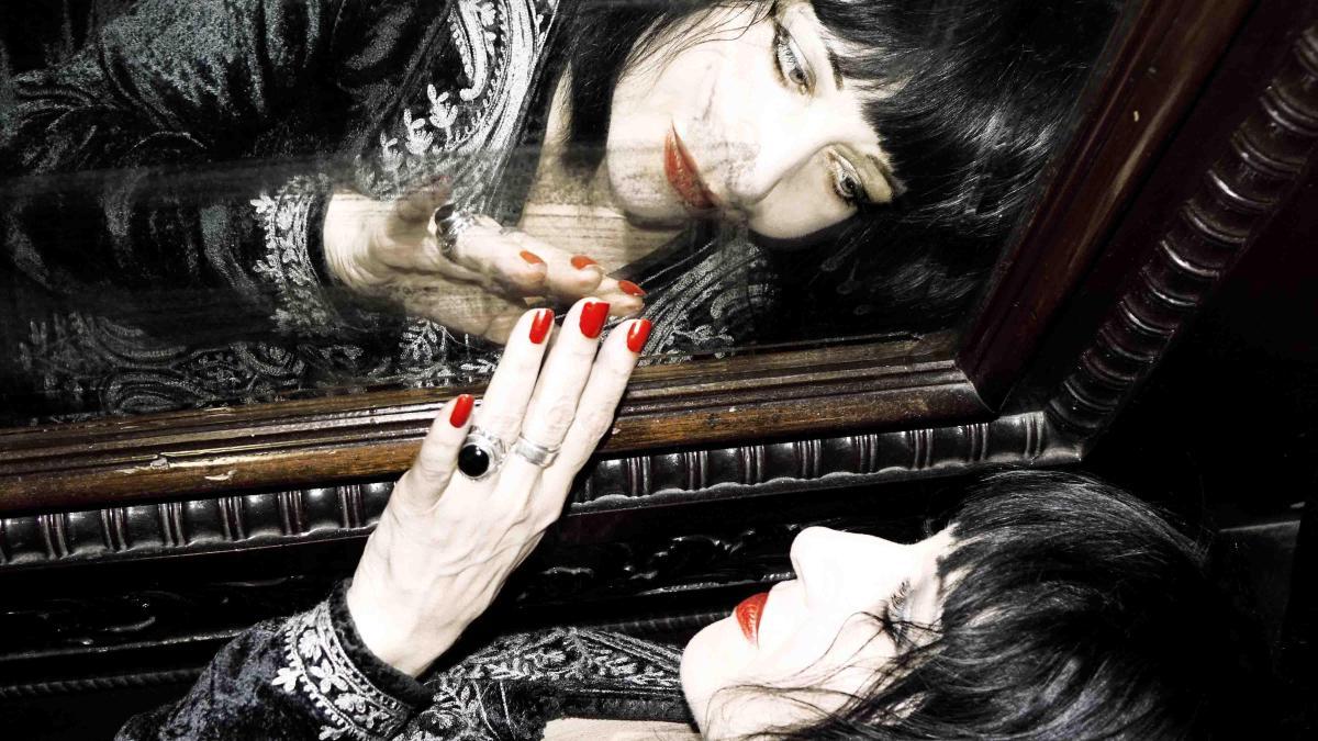 Lydia Lunch honra a Suicide, 