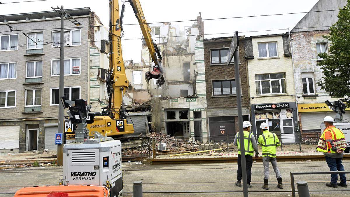 Hallan los cuerpos sin vida de dos españolas tras una explosión de gas en un edificio de Amberes