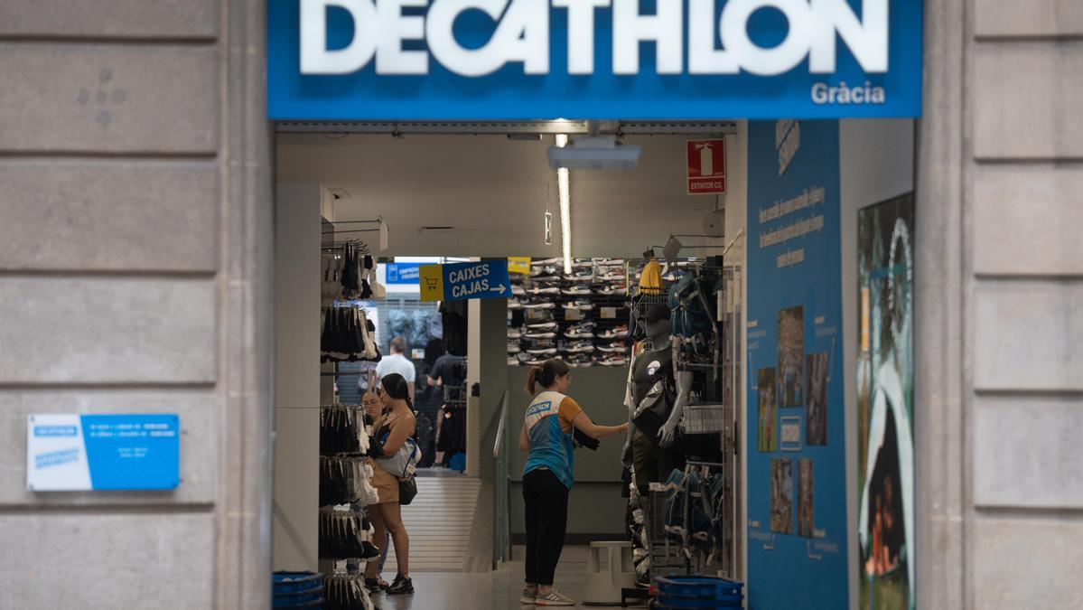 La Audiencia Nacional condena a Decathlon a pagar 30.000 euros a CCOO por su 