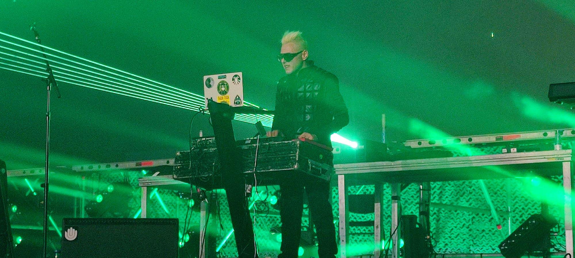 Concierto de Information Society en Love The 90's