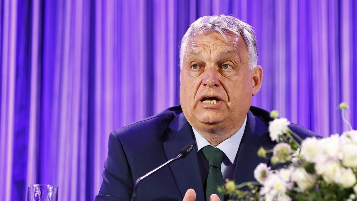 Orbán impulsa la creación de un nuevo grupo en la Eurocámara con partidos de extrema derecha de Austria y República Checa