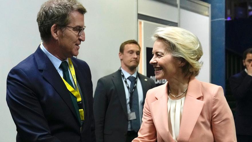 Archivo - El presidente del PP, Alberto Núñez Feijóo, se reúne con la presidenta de la Comisión Europea, Ursula von der Leyen, en el Congreso del PPE que se celebra en Bucarest (Rumania).