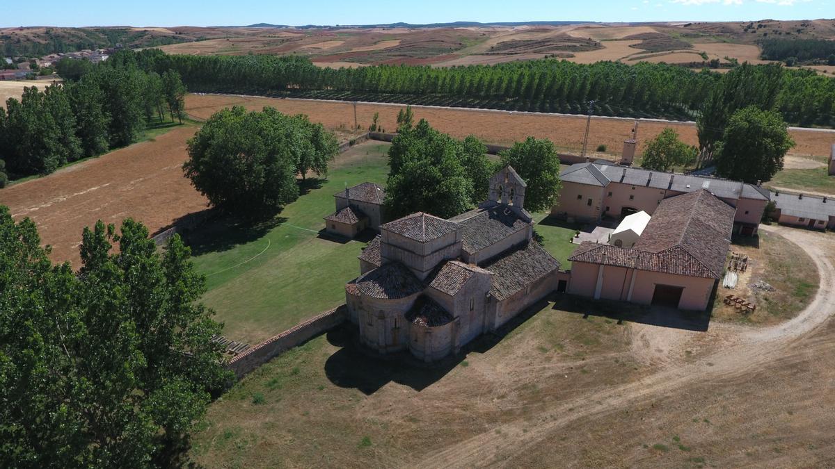 Vista aérea de Santa Eufemia de Cozuelos (Olmos de Ojeda, Palencia)