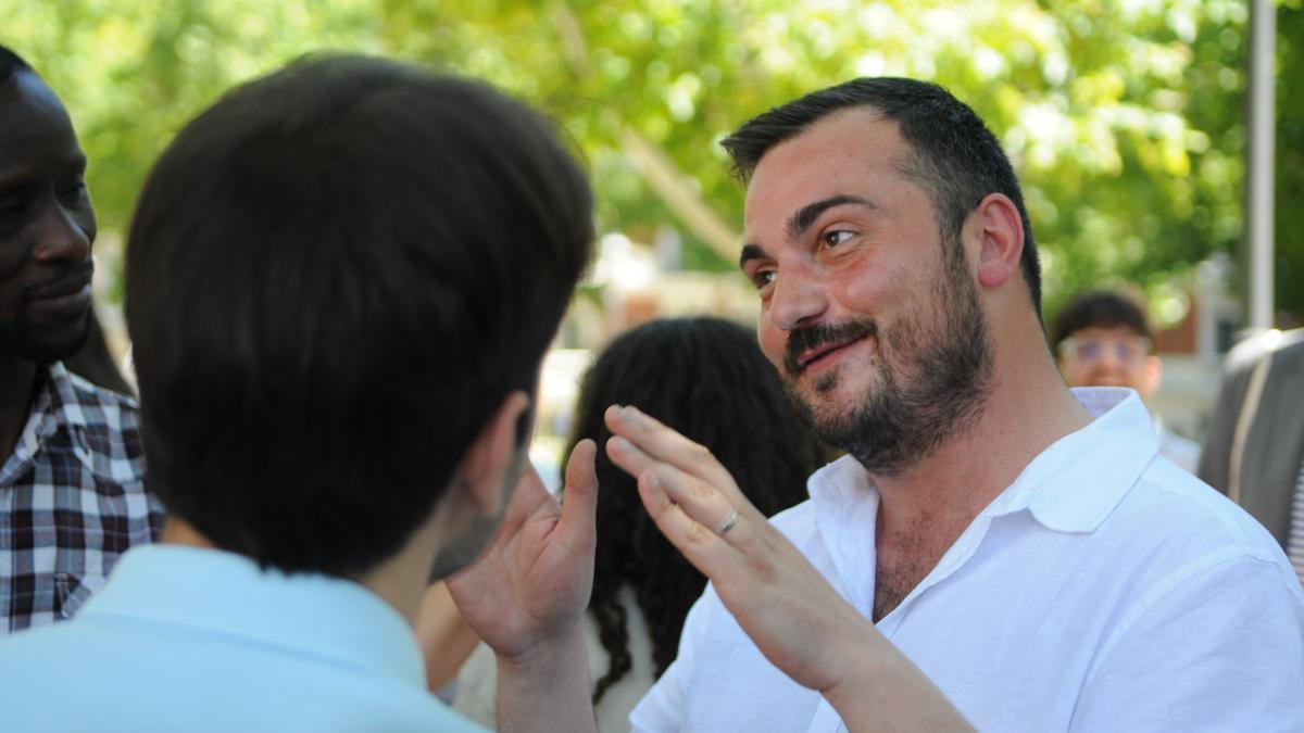 Maxime da Silva, durante la concentración contra la extrema derecha convocada el pasado sábado en la Plaza de la Villa de París de Madrid.