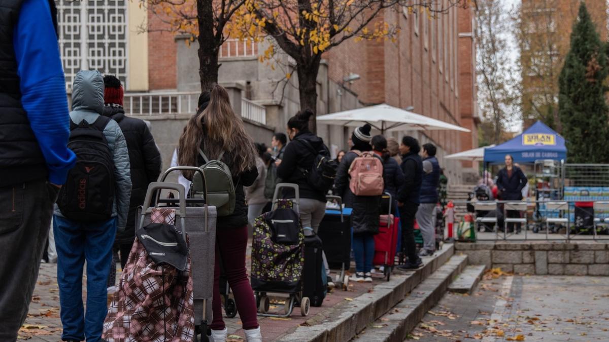 España reduce la desigualdad al mínimo pero 12,7 millones de personas están en riesgo de pobreza