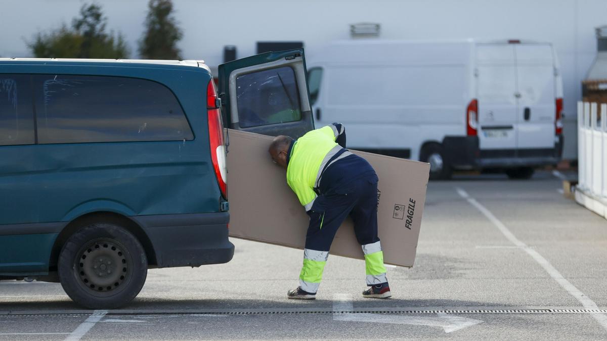 La reducción de la jornada laboral arranca una semana decisiva tras el ultimátum a la patronal