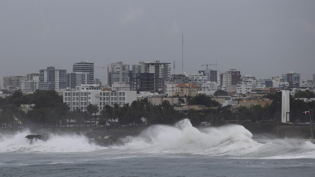 El huracán Beryl deja al menos 6 muertos, destrucción y un 