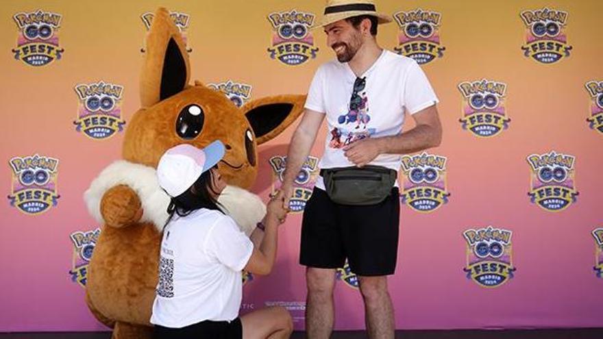 Ana y Daniel, una de las parejas que se comprometió en el evento Pokemon Go Fest en Madrid