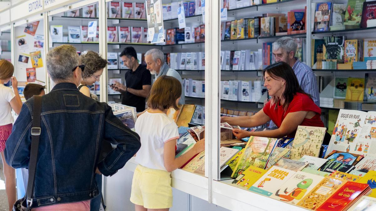 La literatura infantil y juvenil tira de las ventas del sector editorial en España
