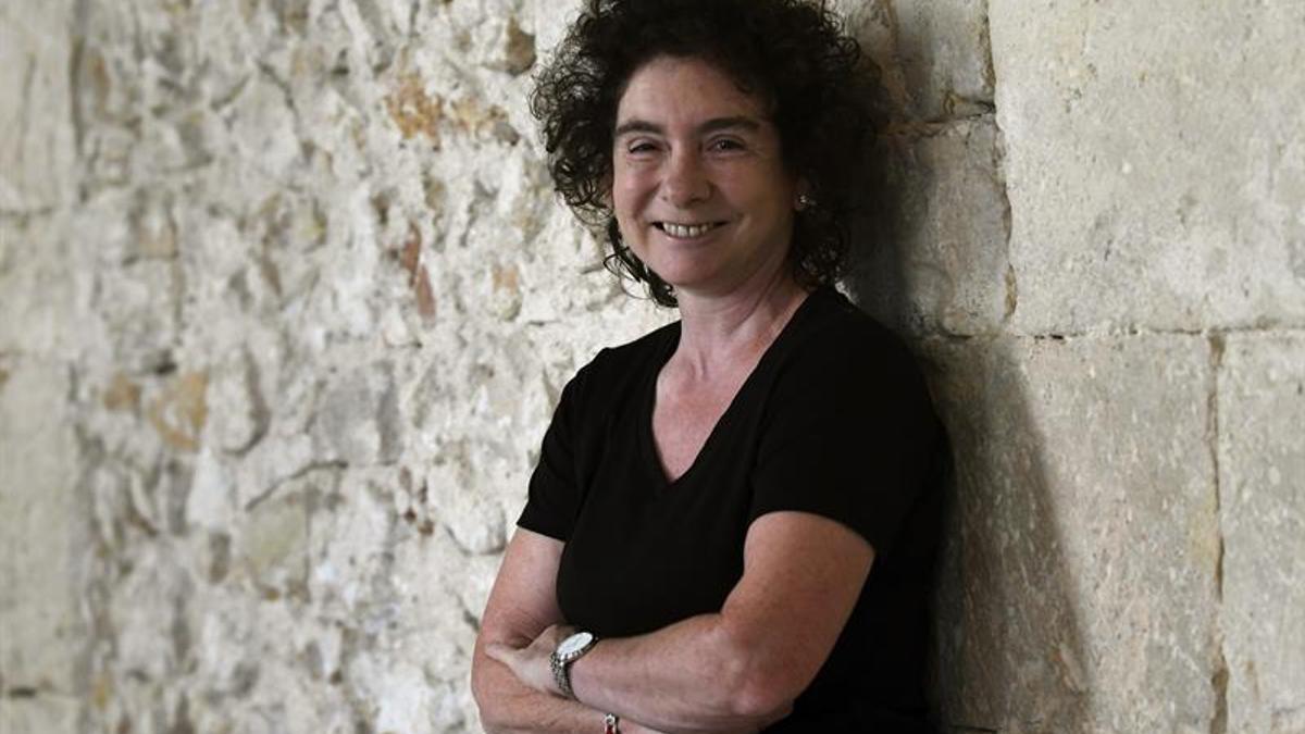 La autora inglesa Jeanette Winterson anima a usar la cultura frente a multinacionales