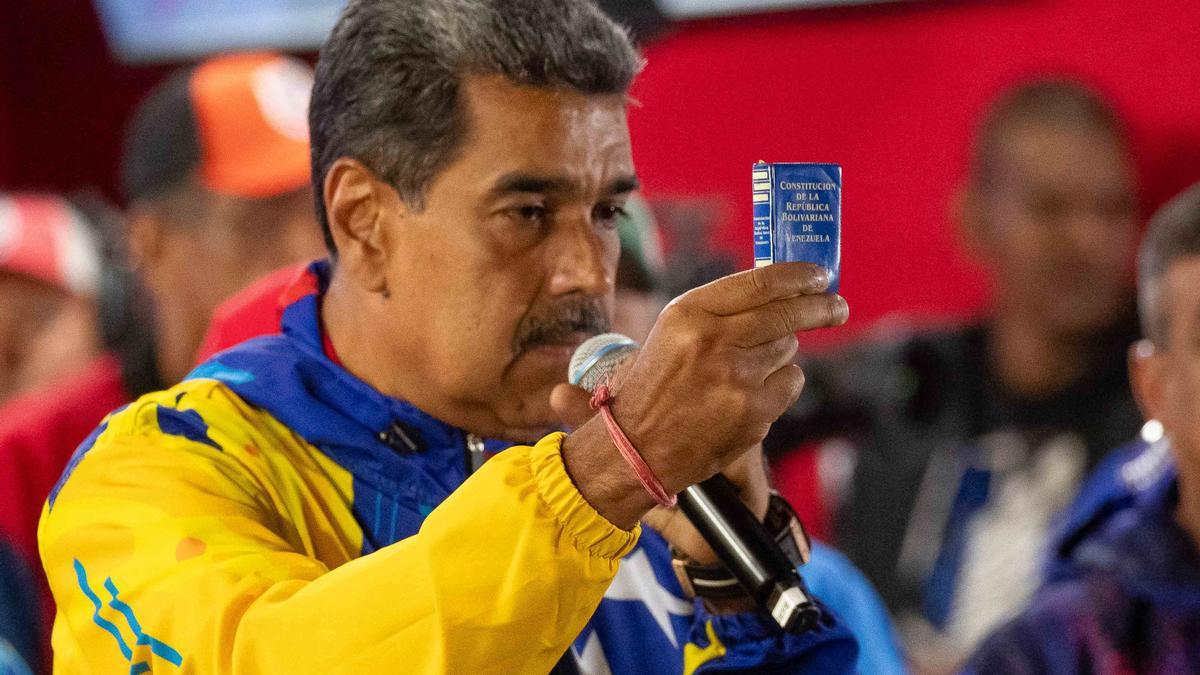 Maduro logra el 51,2% de los votos, según la autoridad electoral venezolana, mientras la oposición habla de 