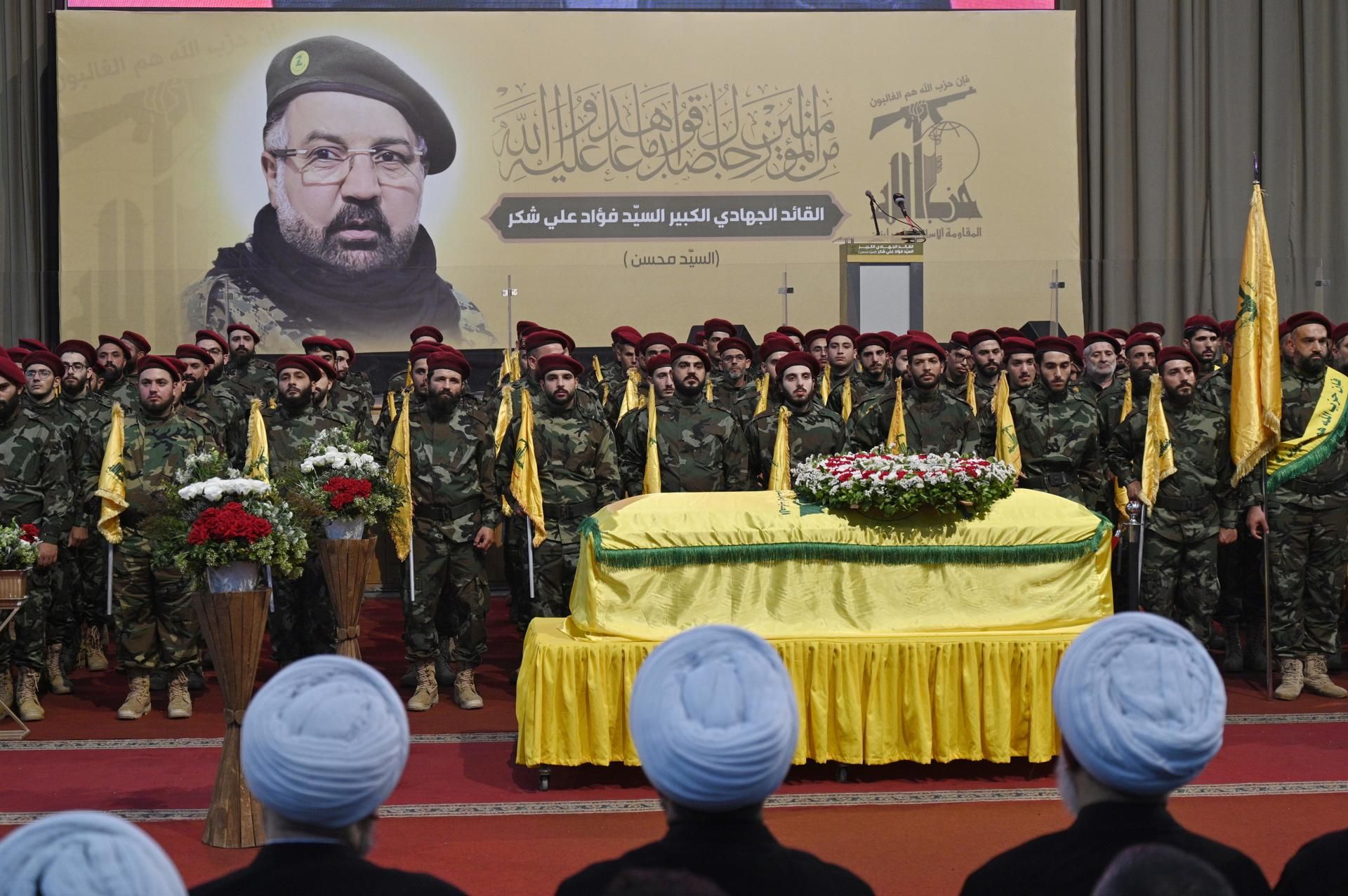 Funeral del comandante militar de Hizbulá, Fuad Shukr, en Beirut el 1 de agosto de 2024.