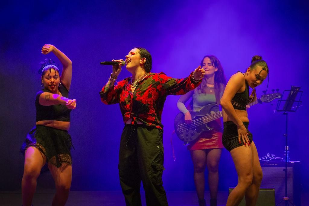 El grupo femenino Mucha Pepper, durante su actuación en el festival Sonraíz