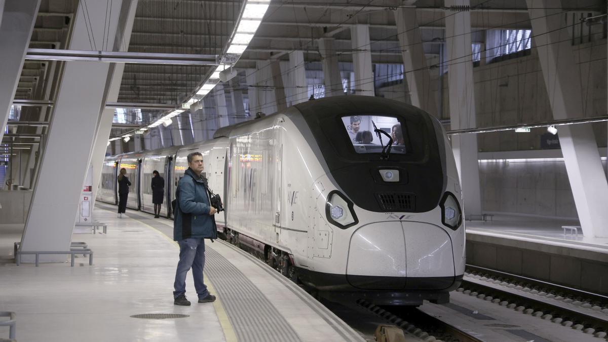 El Gobierno veta la opa de la húngara Magyar Vagon sobre Talgo