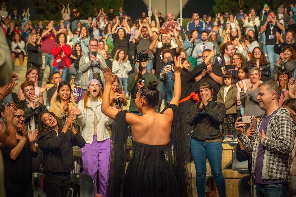 La cantante María José Llergo, ante el público del Teta Fest