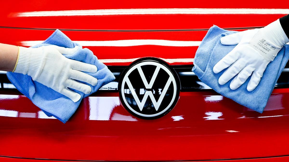 Cierre de fábricas y despidos: el terremoto en Volkswagen es una crisis para Alemania