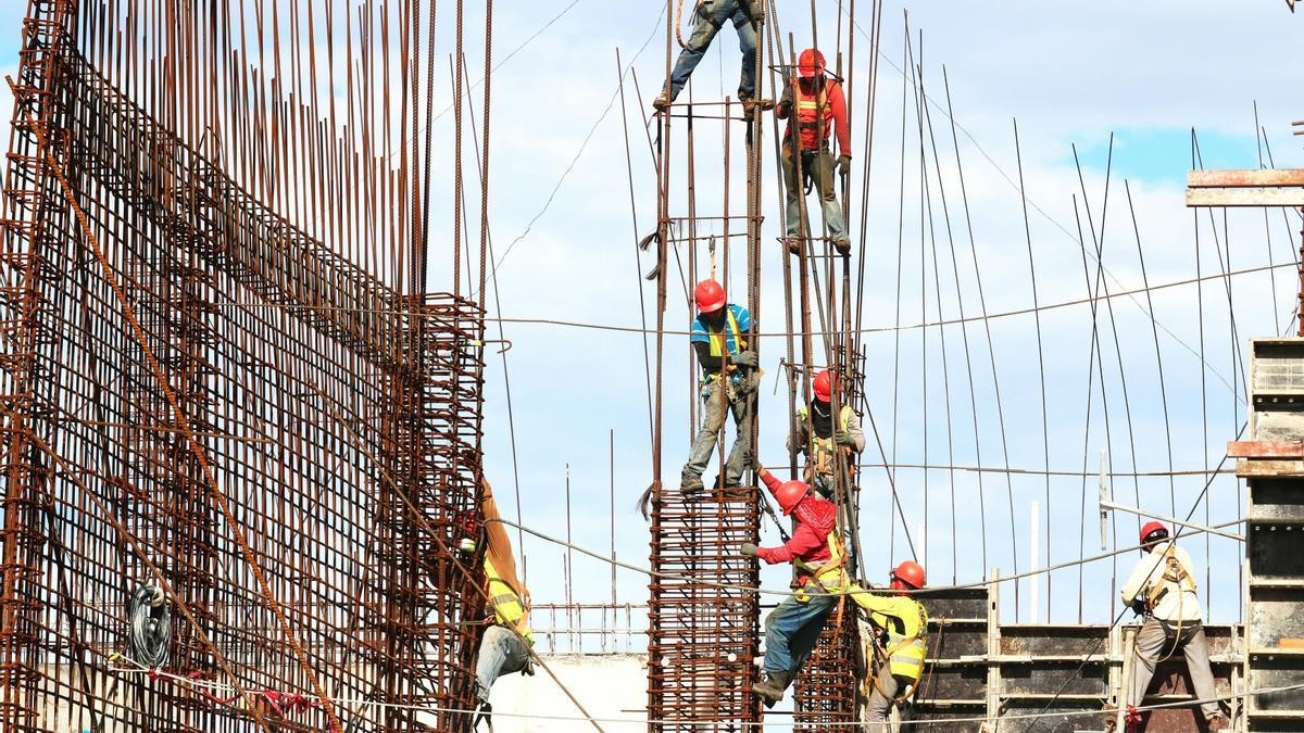 Calendario laboral 2025: los festivos y puentes del año en cada comunidad