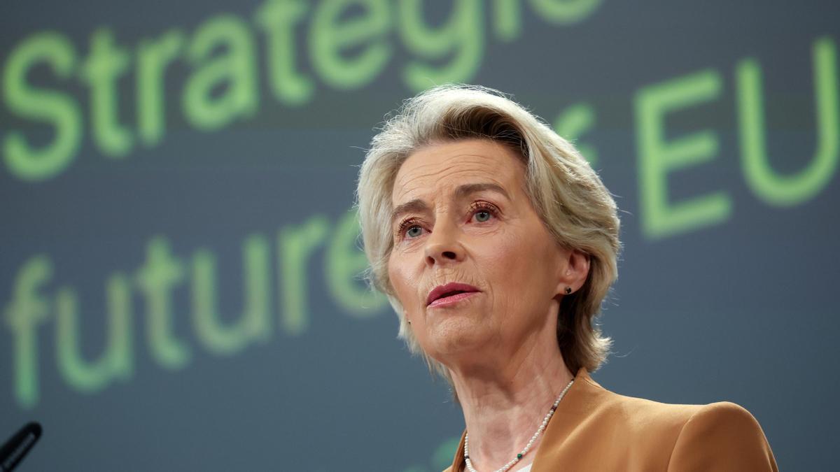 Von der Leyen mantiene su objetivo de una Comisión Europea paritaria: 