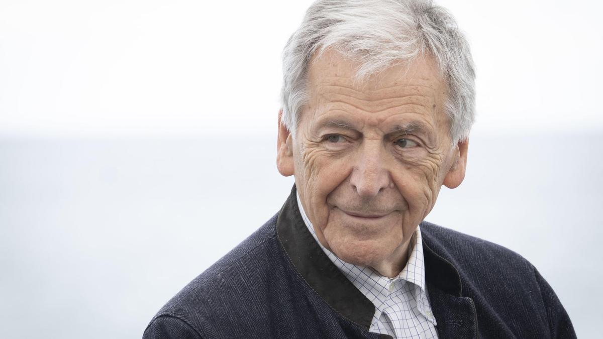 Costa-Gavras, cineasta: “Los políticos no quieren abordar la muerte digna para no ir contra la religión”