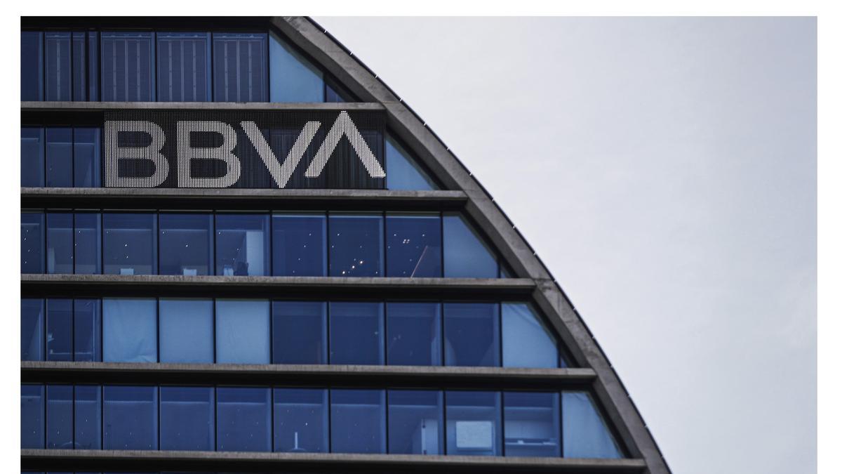 BBVA avisa a los inversores de EEUU del continuo rechazo del Gobierno de la OPA al Sabadell