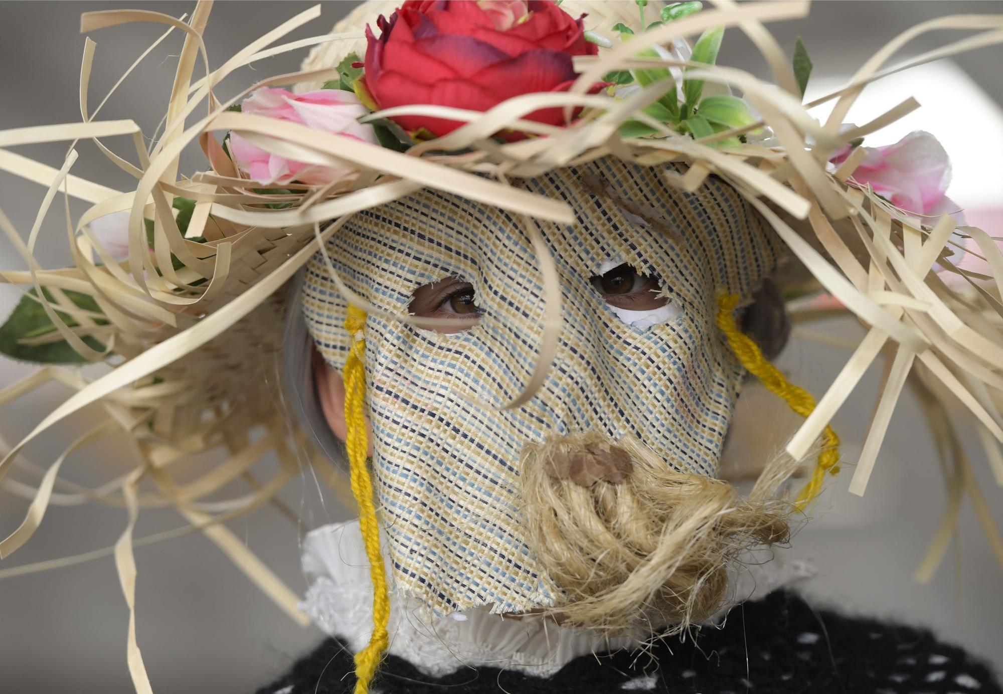 Desfile de Xornaes de Mazcaraes d'Inviernu, en La Pola, Sieru (Asturies)