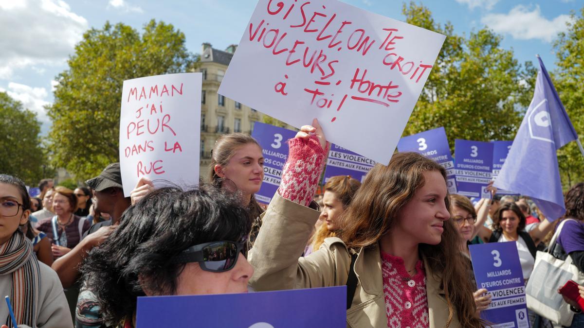 Miles de personas se manifiestan en toda Francia contra la violencia sexual tras el caso Pélicot: 