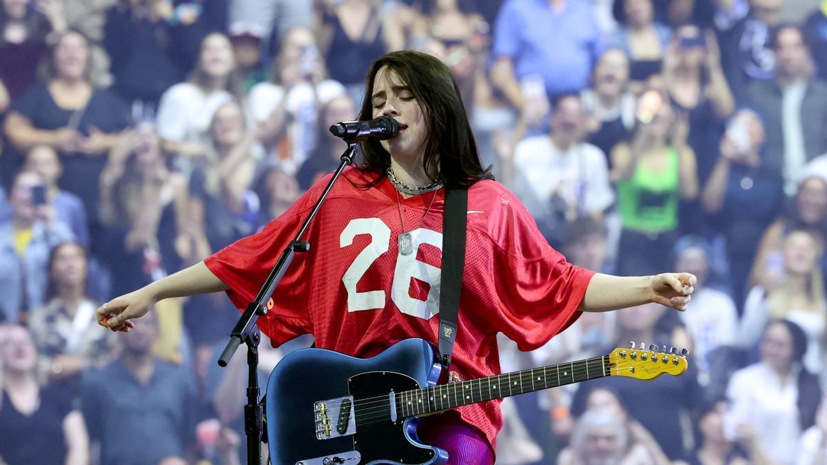 Billie Eilish y el eterno cuento de las giras ecosensibles, por qué no es mejor hacer más conciertos en menos ciudades