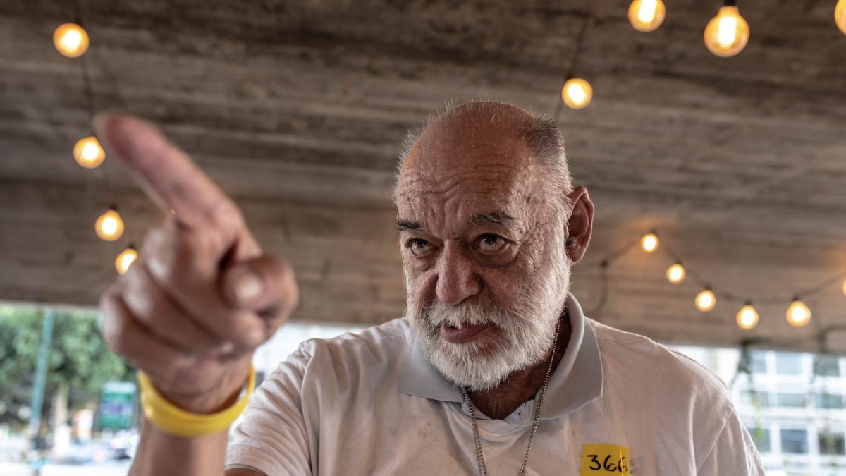 Itzik Horn, padre de dos rehenes que permanecen secuestrados en Gaza, durante una entrevista en Tel Aviv.