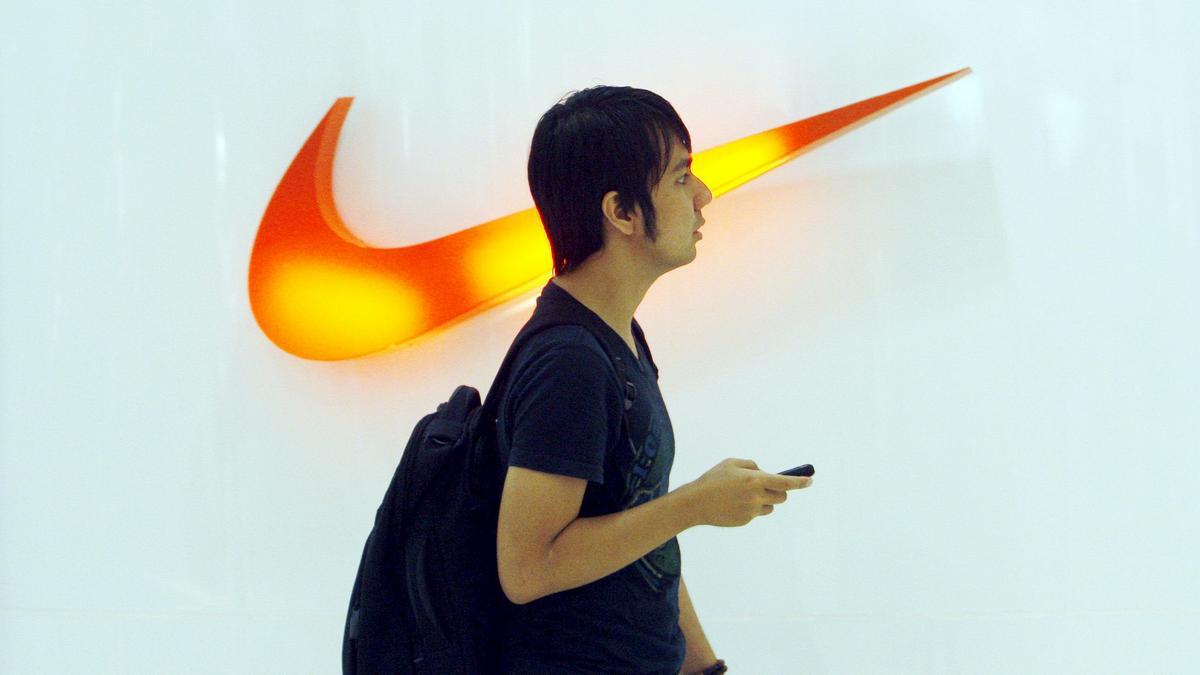 El beneficio de Nike se hunde en un 30% y asume que recuperar las ventas le llevará 