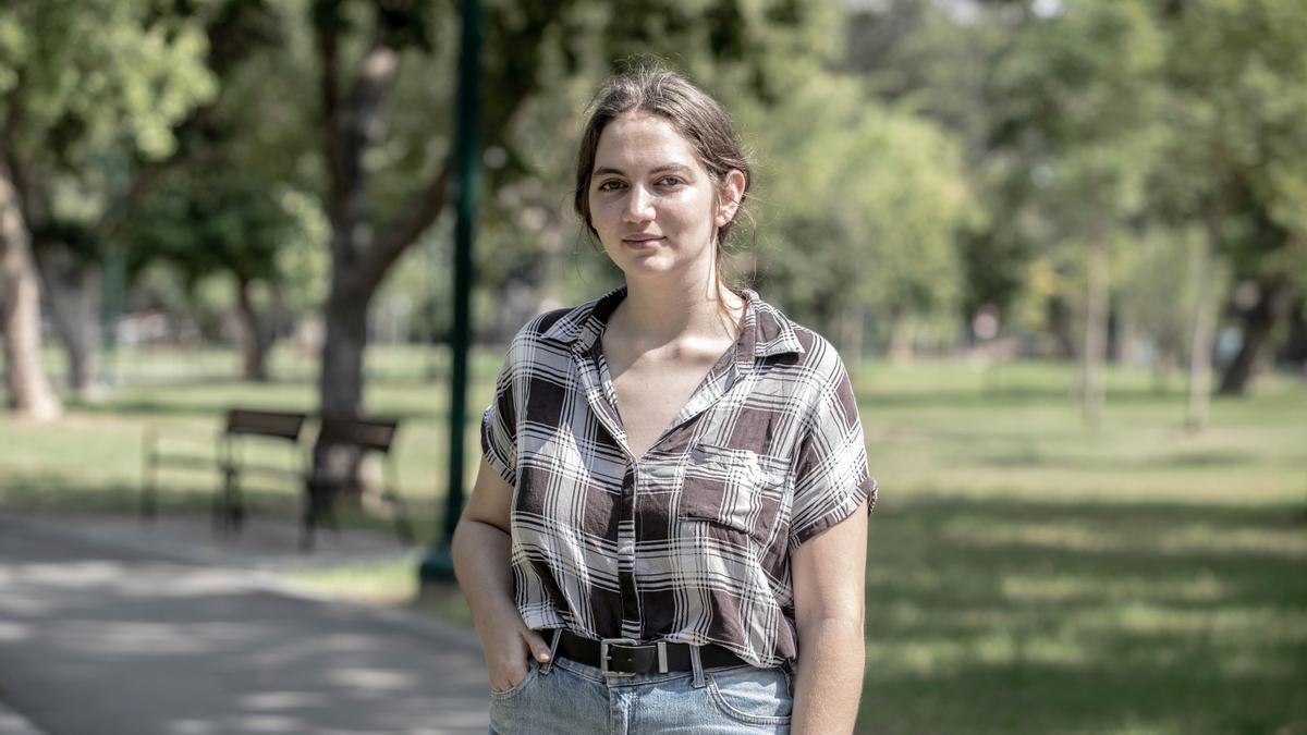 Sofi Or, objetora de conciencia israelí, después de su entrevista en un parque de Tel Aviv en octubre de 2024.