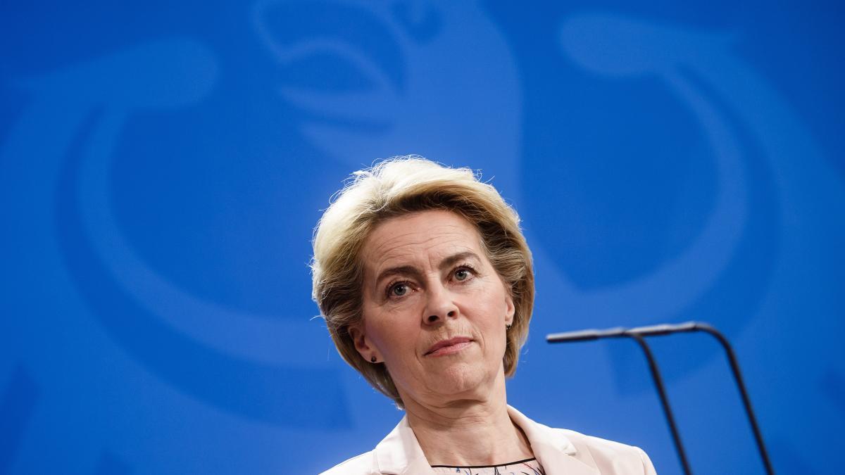 El doble rasero de Von der Leyen: condena el ataque de Irán, pero calló sobre la ofensiva de Israel en Líbano