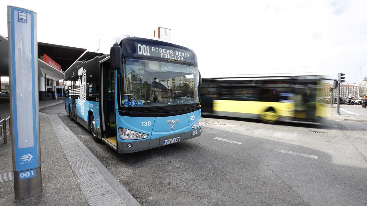 Más de 80.000 conductores de autobús están llamados a la huelga este lunes