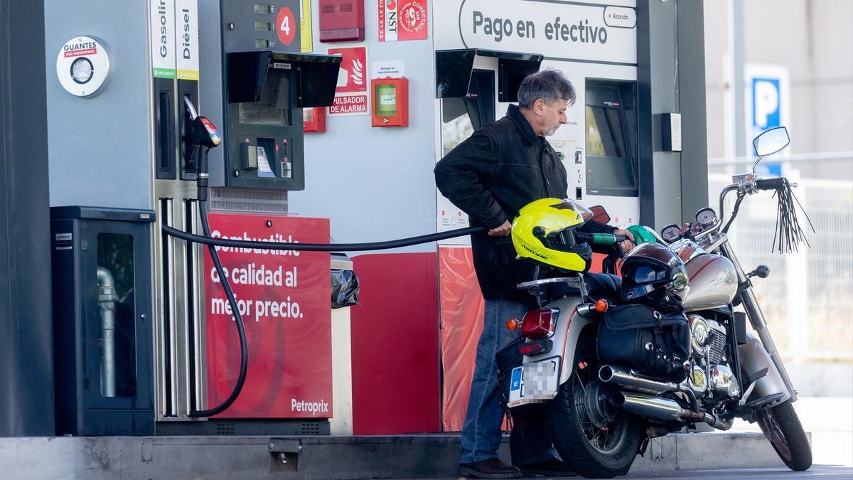 La inflación repunta tres décimas al 1,8% en octubre por la subida de los carburantes