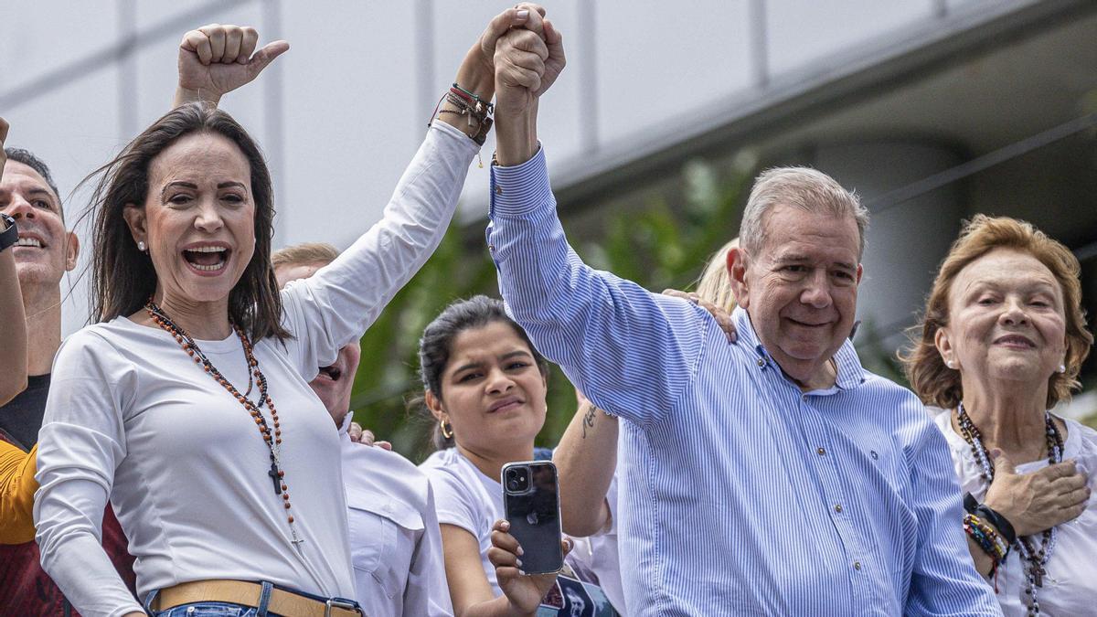 Los opositores venezolanos Edmundo González y Corina Machado, premio Sajarov a la libertad de conciencia de la Eurocámara