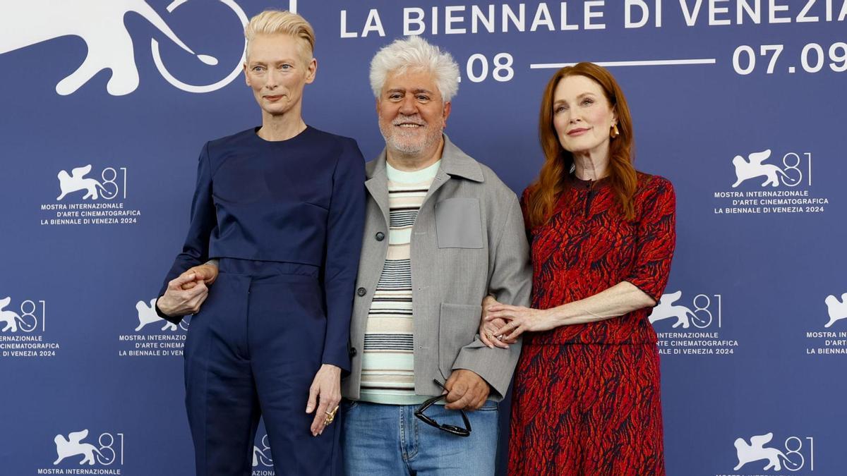 Pedro Almodóvar y Karla Sofía Gascón, nominados a los Premios del Cine Europeo