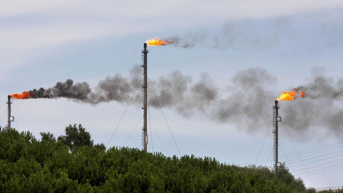 El petróleo ahora mancha incluso las marcas y la reputación