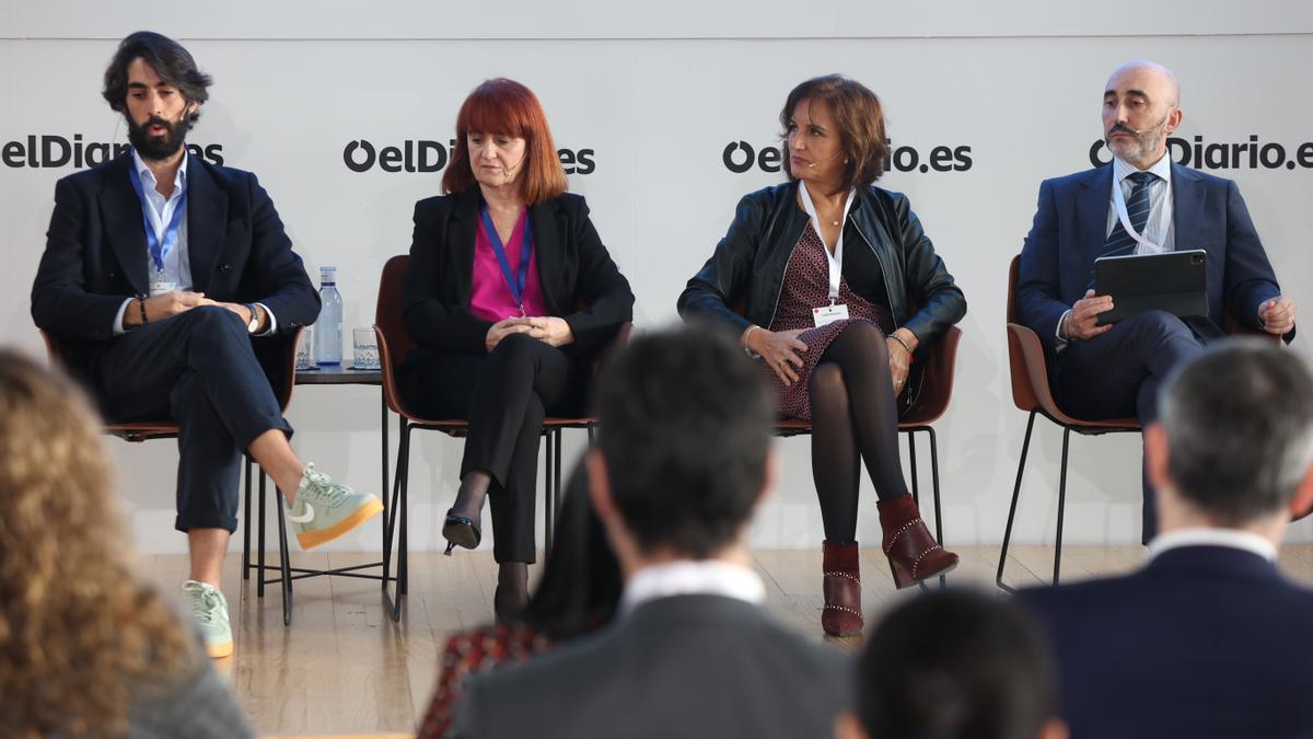 Imagen de la primera mesa del evento sobre Movilidad Sostenible de elDiario.es.