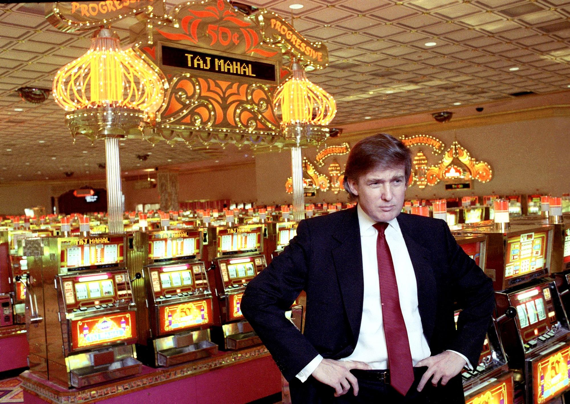 Trump en la inauguración de su nuevo casino en Atlantic City, New Jersey, en 1990.