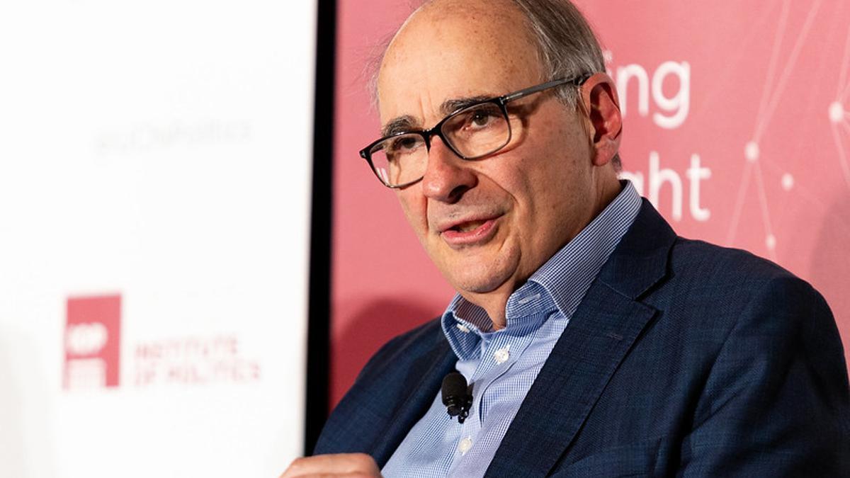 David Axelrod, estratega jefe de Obama: “Quien tenga el mayor margen de votos entre su género ganará las elecciones”