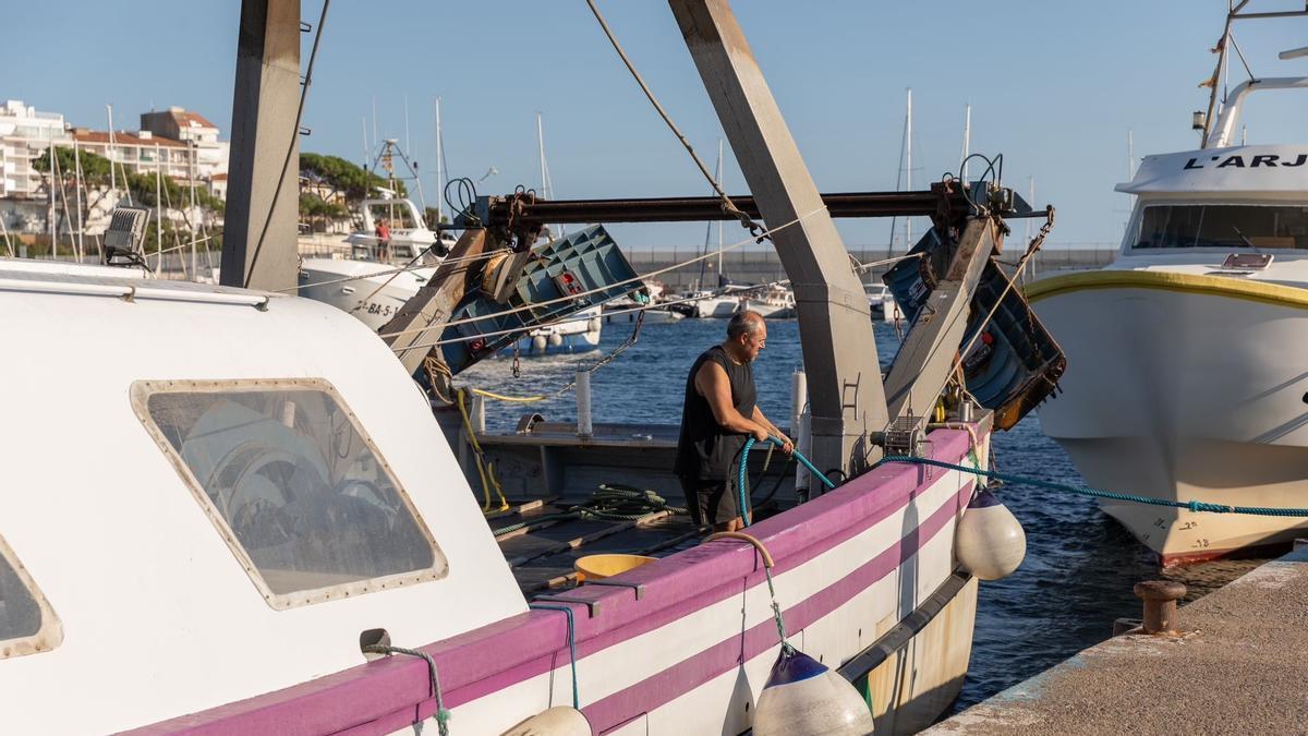 La UE pacta el reparto de pesca de 2025 con medidas para amortiguar el recorte al arrastre en el Mediterráneo