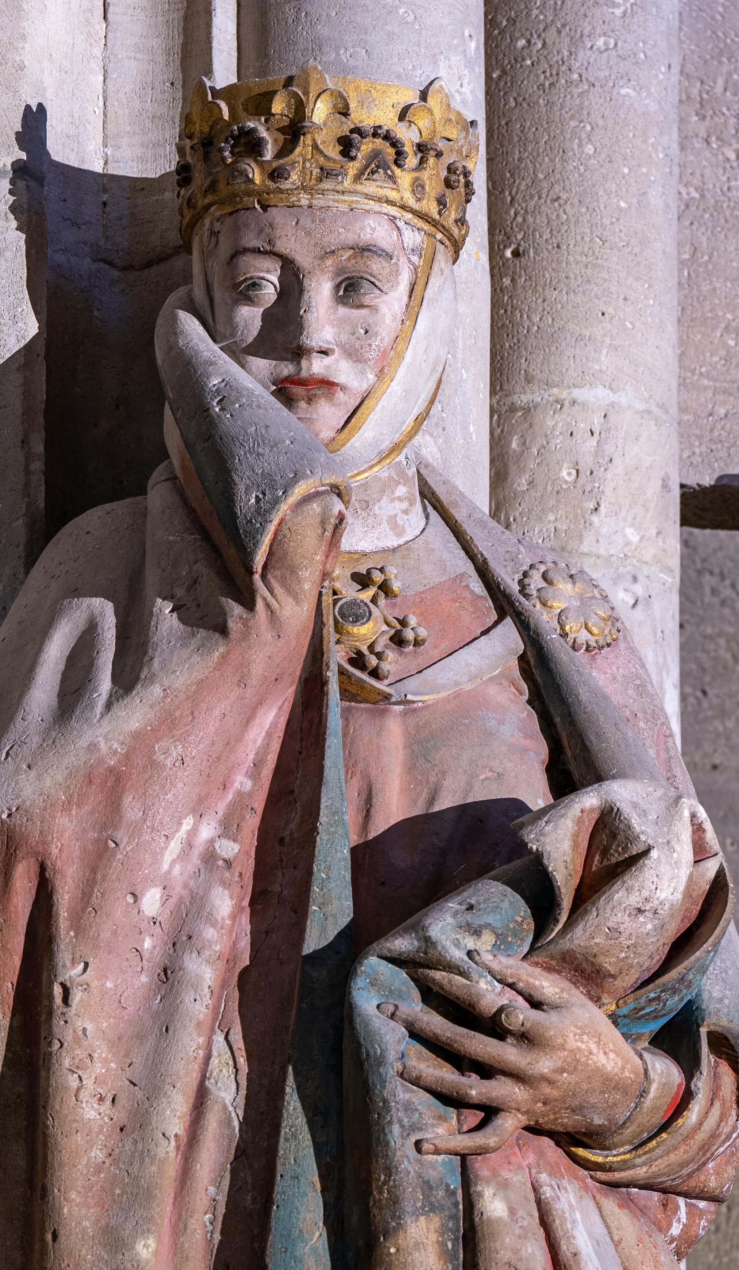 La escultura de Uta de Naumburgo, situada en la catedral de la ciudad