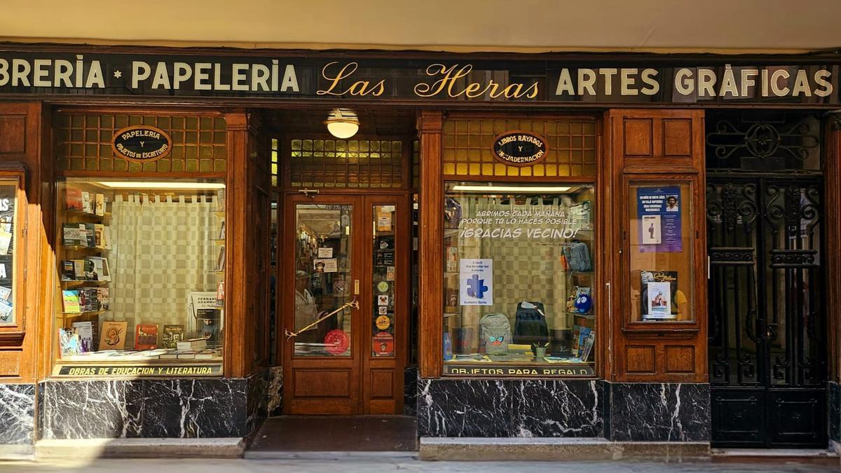 Cuando el tatarabuelo compraba libros donde tú: cómo resisten las librerías más antiguas de España