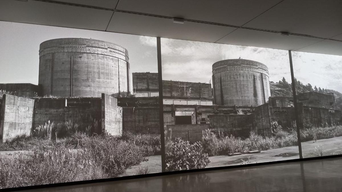 Proyecciones de la central nuclear de Lemoiz a tamaño real en Azkuna Zentroa