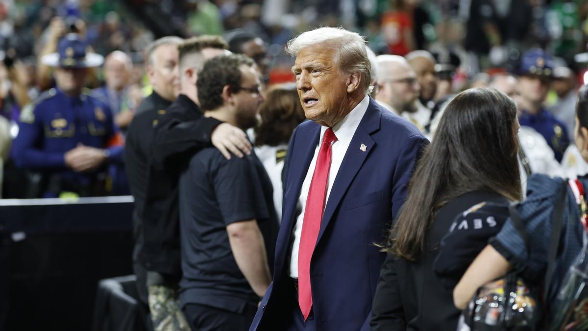 El presidente de Estados Unidos, Donald Trump, en el estadio de Nueva Orleans durante el partido de la Super Bowl