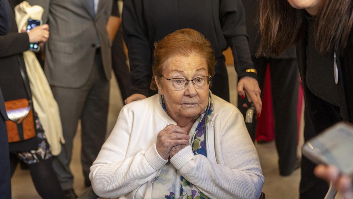 Muere la galerista Helga de Alvear a los 88 años