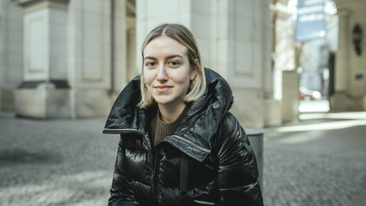 Greta, de 22 años, cuenta que siente decepción por los resultados de AfD.