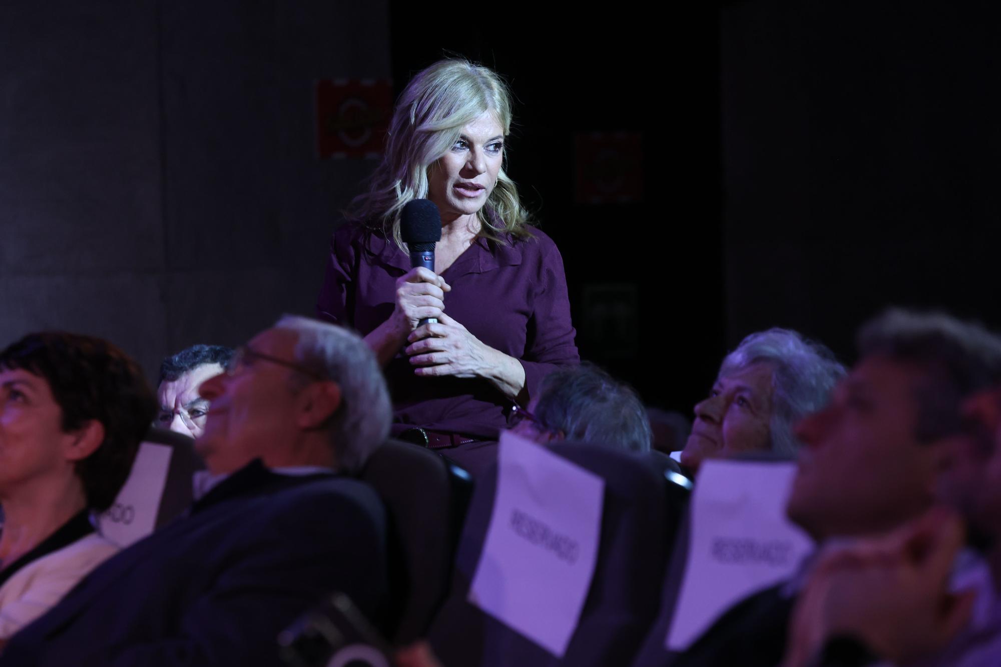 Esther Palomera en el evento de celebración de los 100.000 socios y socias de elDiario.es